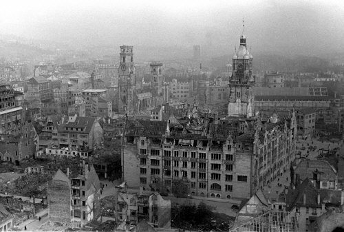alte Rathaus Stuttgart 1944