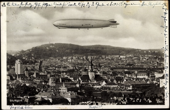 LZ 27 \"Graf Zeppelin\" über Stuttgart